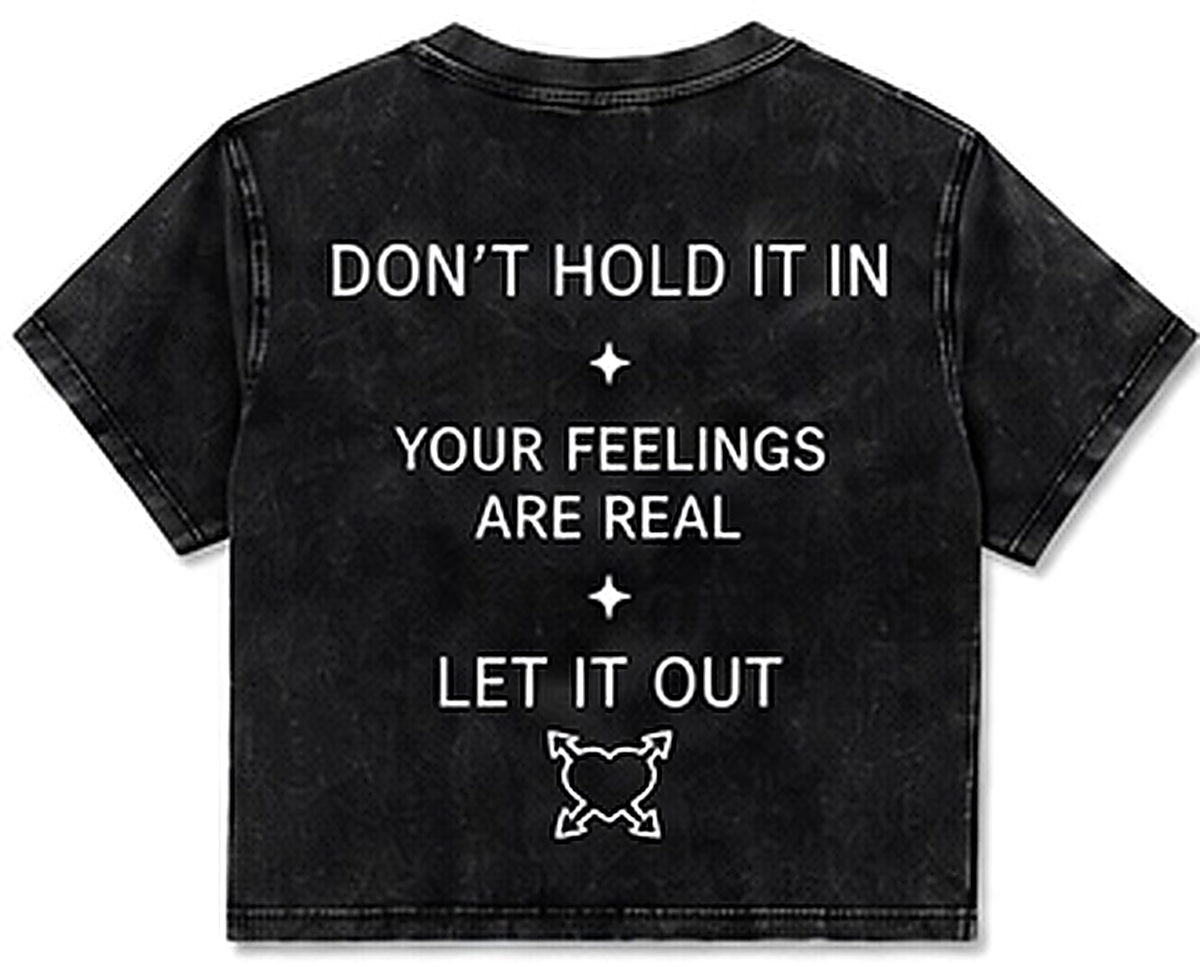 LET IT OUT Women’s Fitted Tee