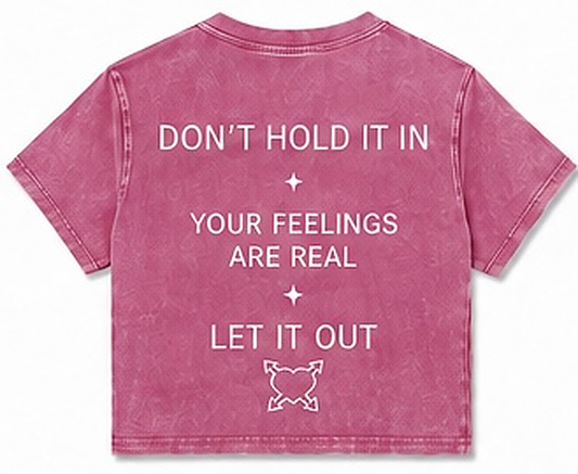 LET IT OUT Women’s Fitted Tee