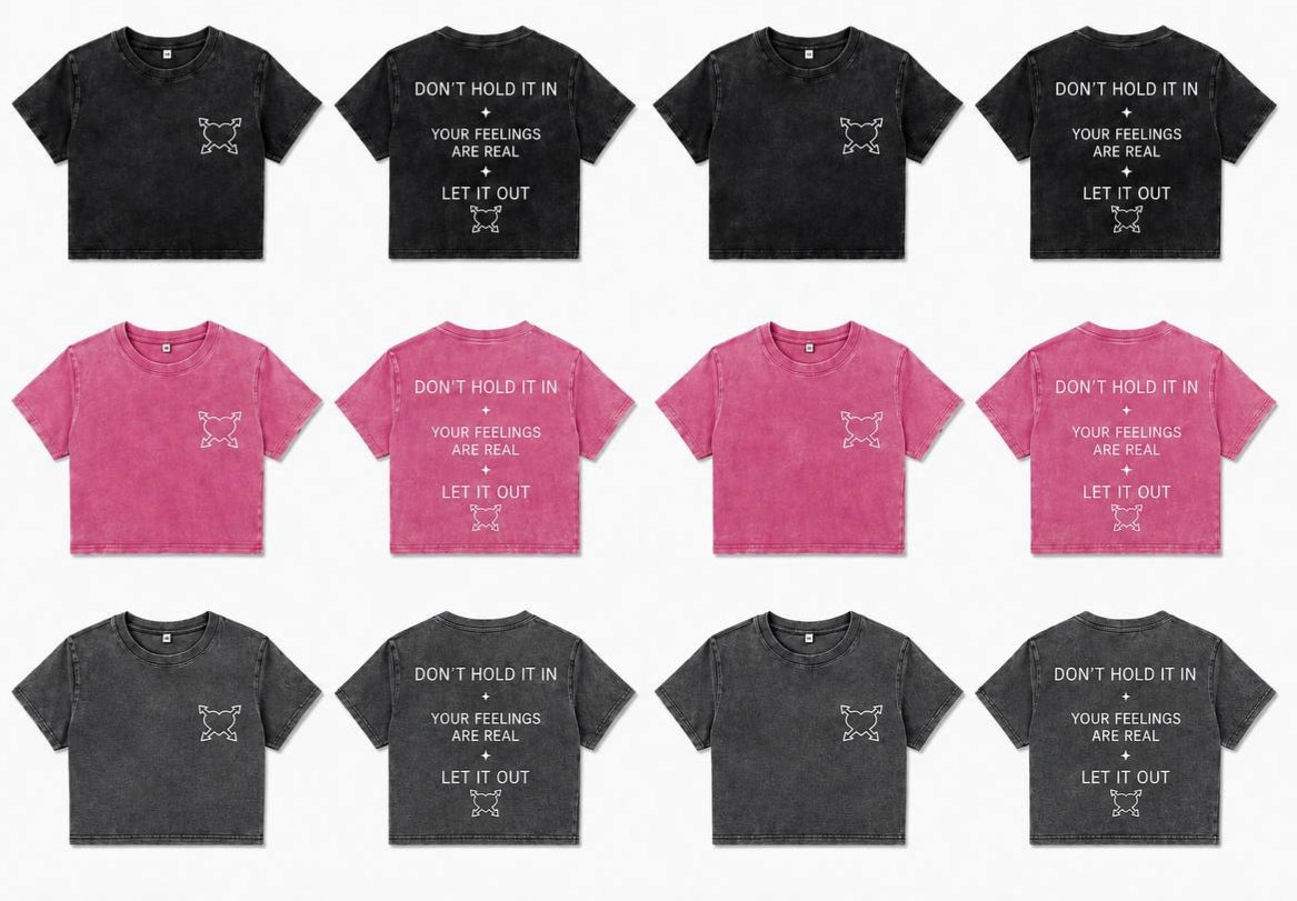 LET IT OUT Women’s Fitted Tee